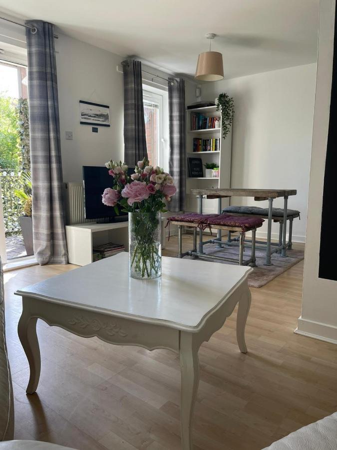 Pass The Keys Lovely 2Bedroom Flat With Balcony Edinburgh Luaran gambar